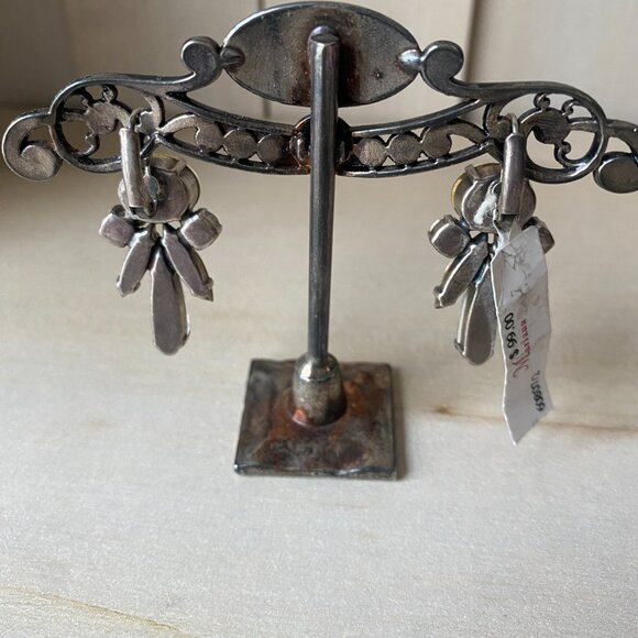 NWT Mariana Art Deco Icy White Swarovski Crystal Glam Leverback Earrings Silver - Picture 7 of 12